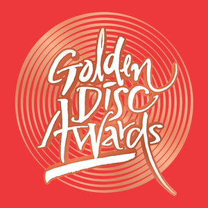 日本美女祼装的视频
